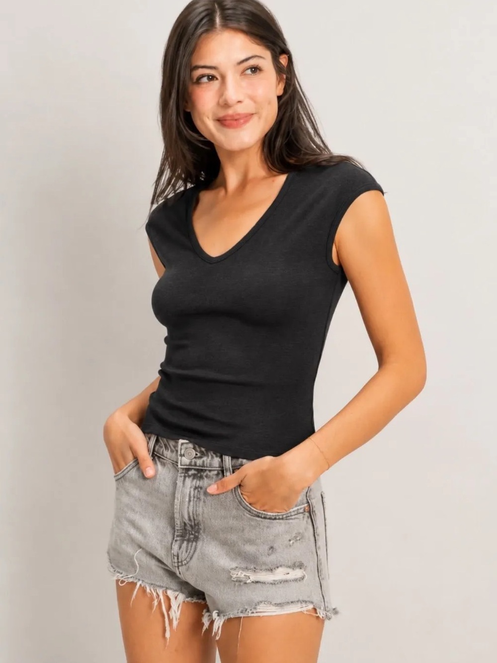 NEW Double Zero Black V-Neck Cap Sleeve Fitted Tee – S/M/L